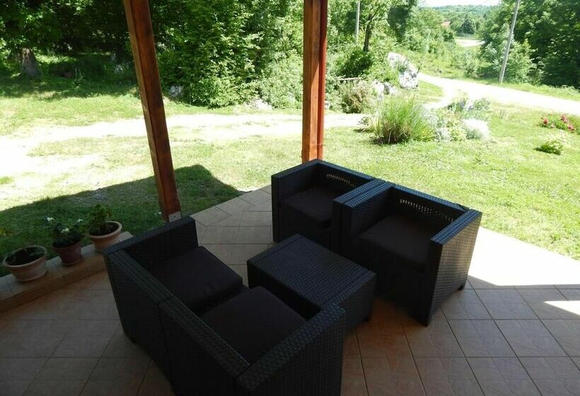 پانسیون Guesthouse Abrlic