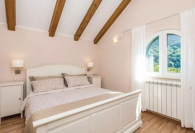 Villa Sirotnjak