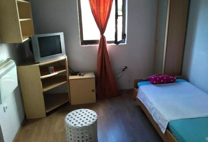 Apartments By The Sea Mastrinka, Ciovo   15226