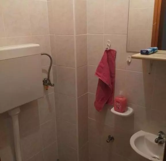 Apartments By The Sea Mastrinka, Ciovo   15226