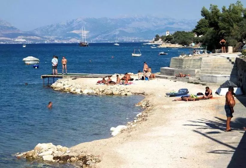 Apartments By The Sea Mastrinka, Ciovo   15226