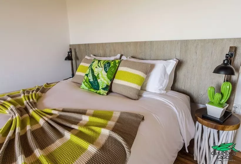 Casa Dos Lagos   Rral Nº 2187