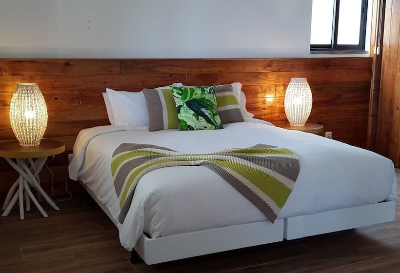 Casa Dos Lagos   Rral Nº 2187