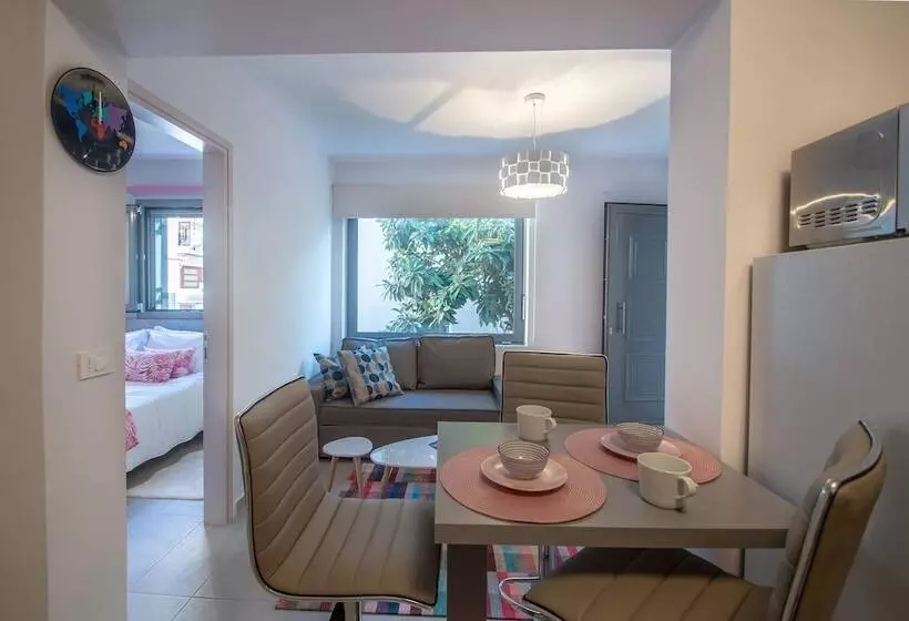 Ithaka Deluxe Home