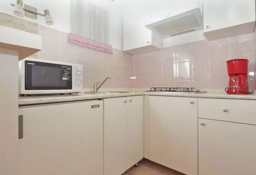 Apartment 959