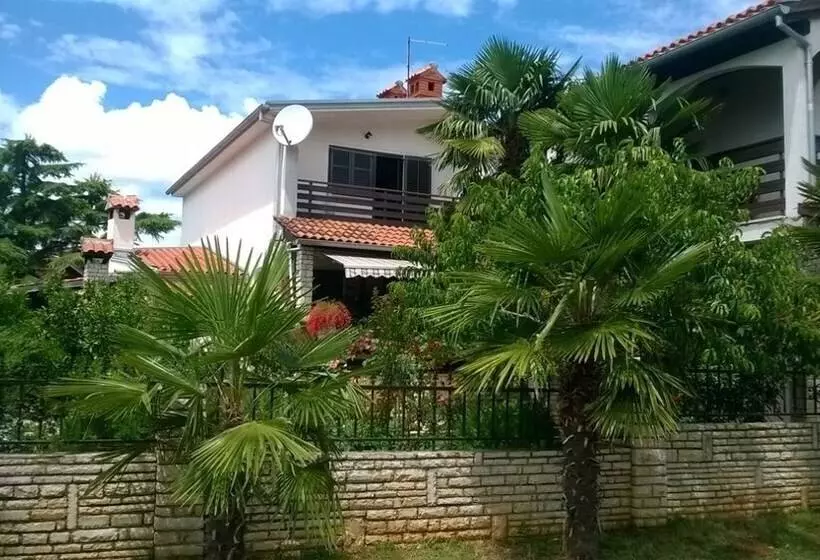 Apartment 959