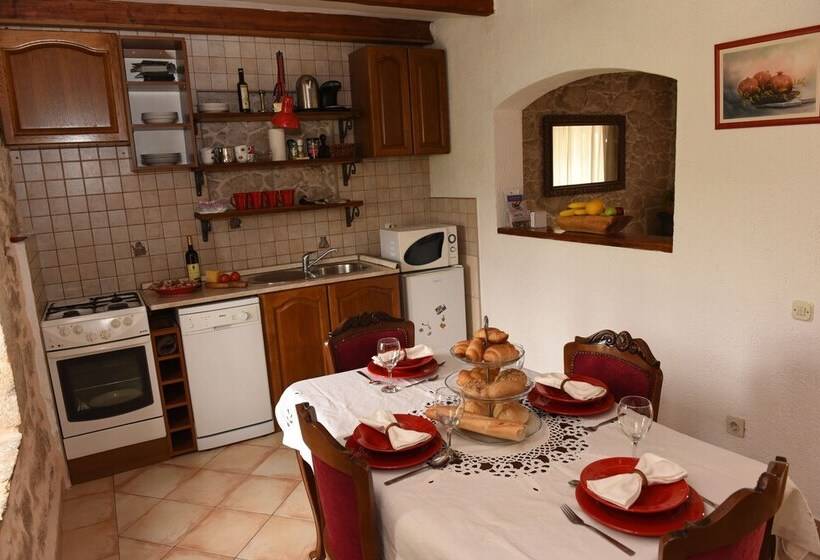 Dalmatian Traditional Apartment
