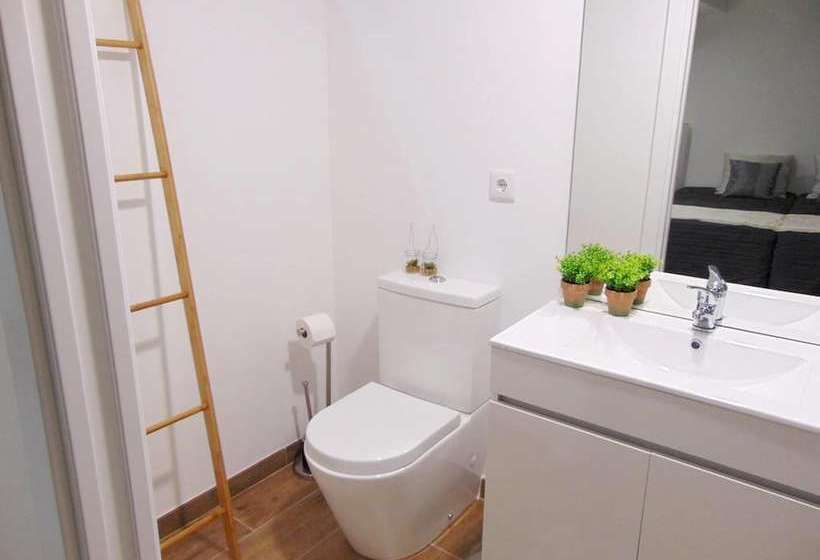 3 Bedrooms House With Garden At Salzedas