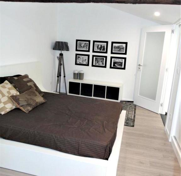 3 Bedrooms House With Garden At Salzedas