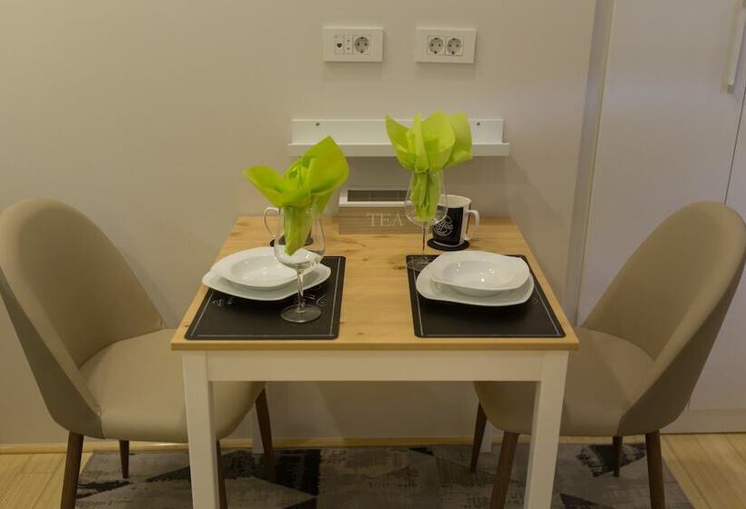 Miró Studio Apartments Zagreb