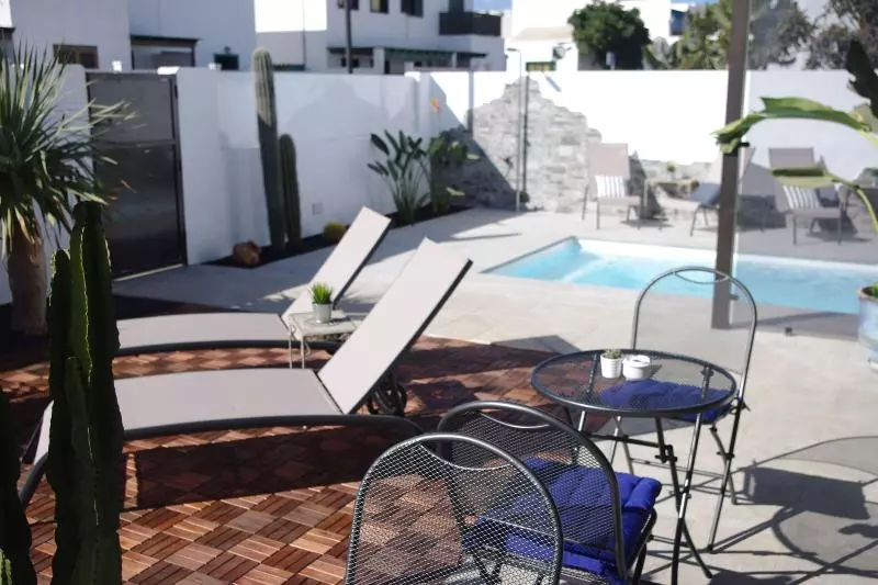 ペンション Magma Rooms Playa Honda