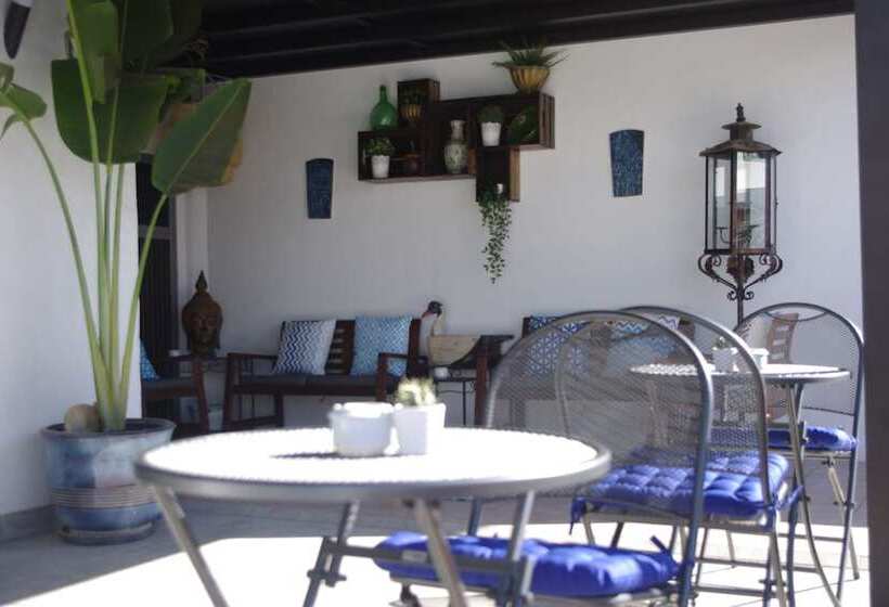 بنسيون Magma Rooms Playa Honda