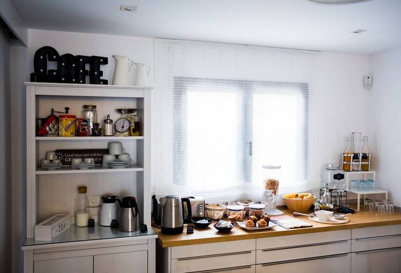 بنسيون Magma Rooms Playa Honda