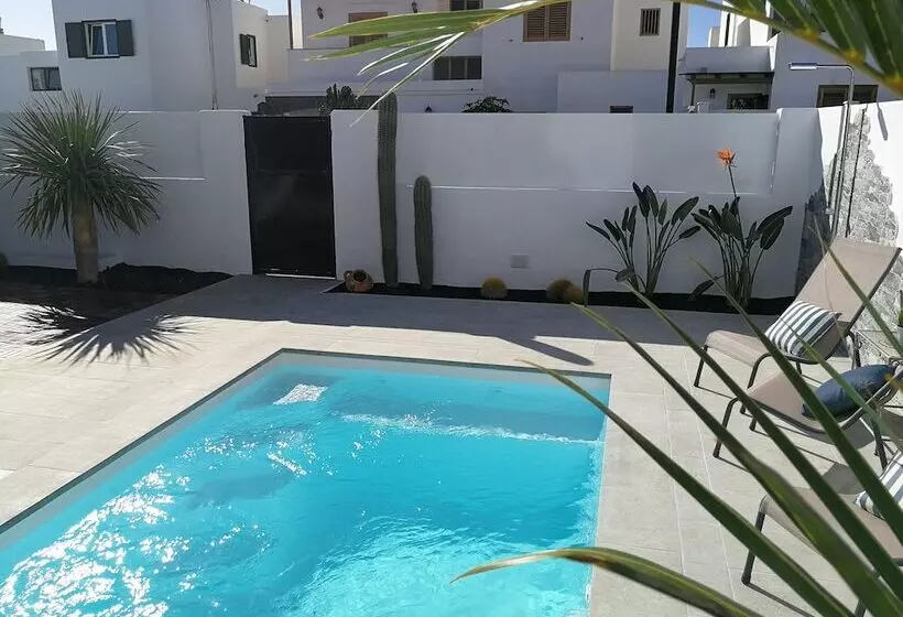 ペンション Magma Rooms Playa Honda