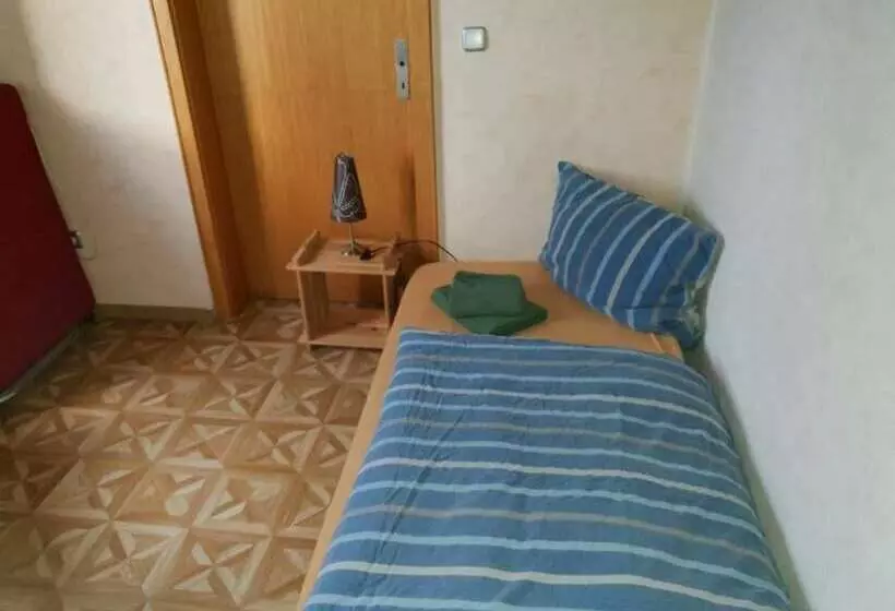 ペンション Monteurzimmer Hoffmann