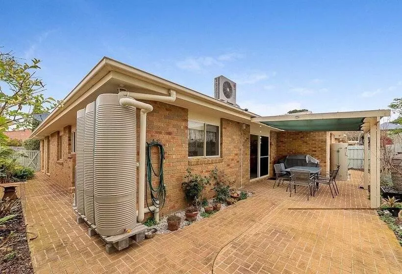 Cosy Unit At 2 3 Wyndham In Cowes