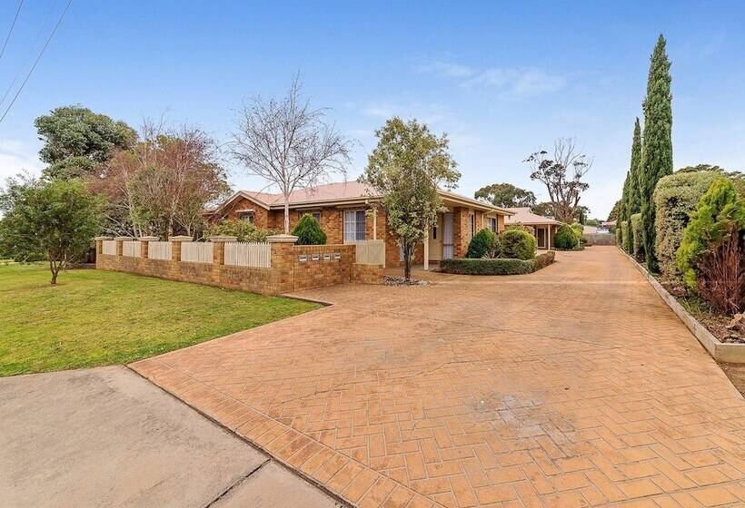 Cosy Unit At 2 3 Wyndham In Cowes