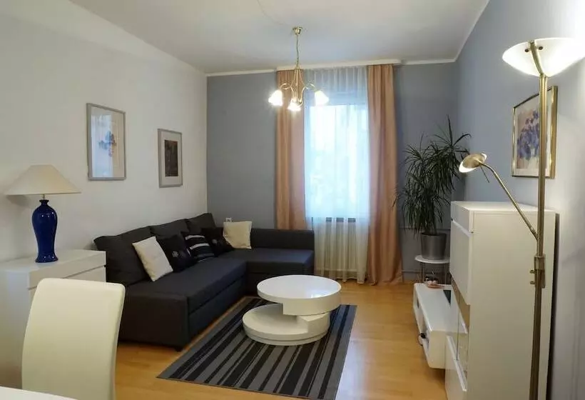 Villa Elenor