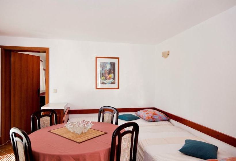 Apartments Sladojevic