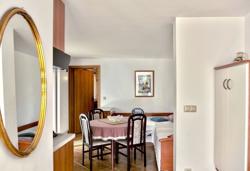 Apartments Sladojevic