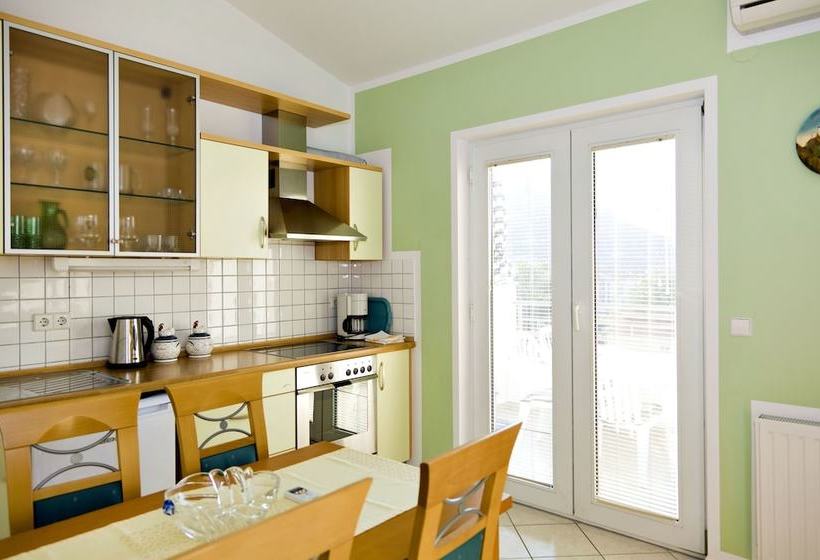 Apartments Sladojevic