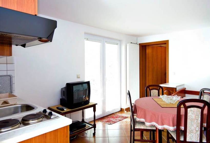 Apartments Sladojevic