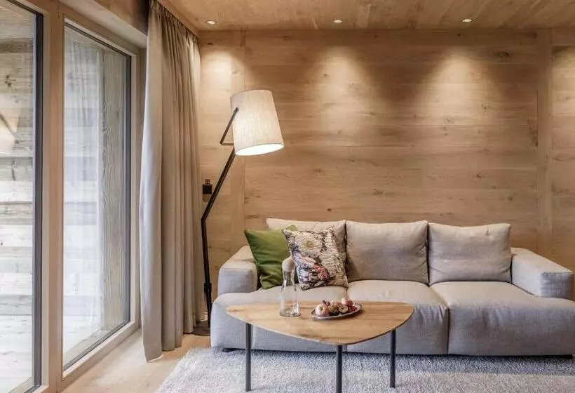 ホテル Cocoon   Alpine Boutique Lodge