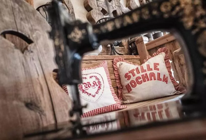 ホテル Cocoon   Alpine Boutique Lodge