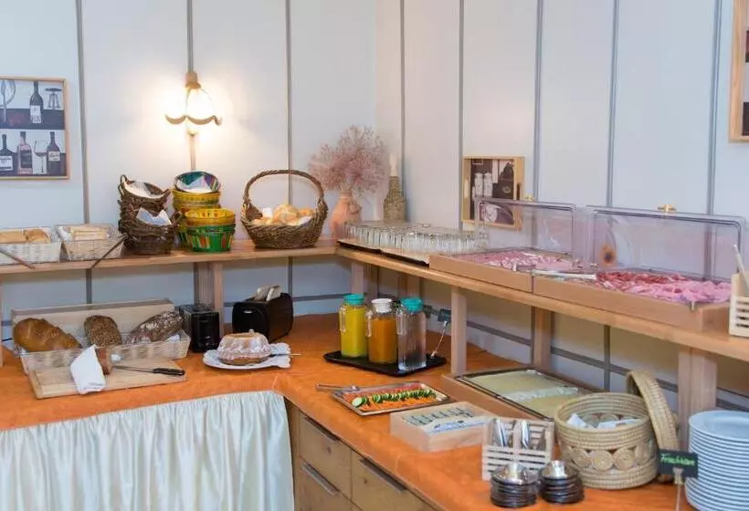 ホテル Zum Kirchenwirt Mariazell