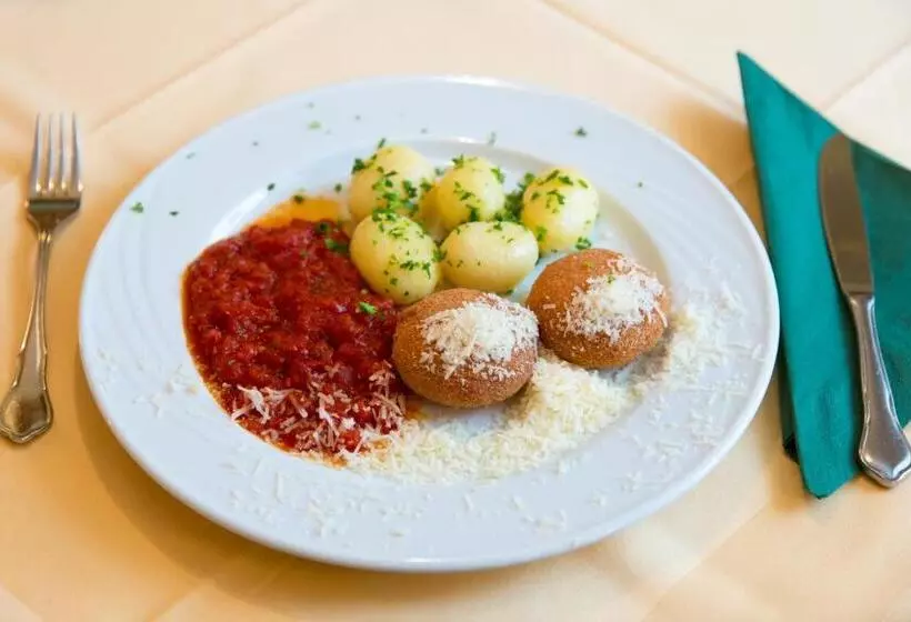 ホテル Zum Kirchenwirt Mariazell