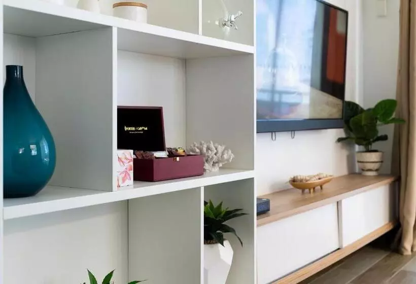 Manly Beachfront Apartment