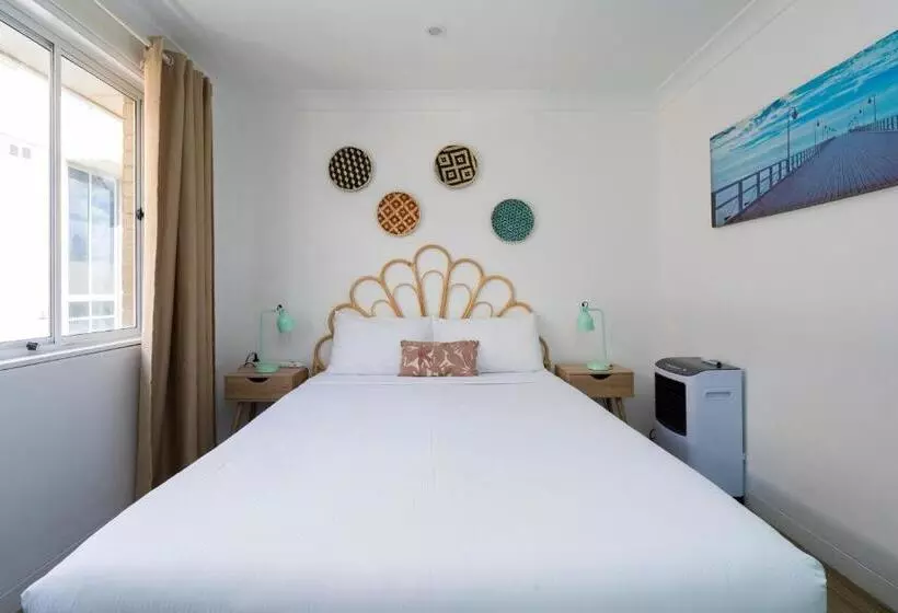 Manly Beachfront Apartment