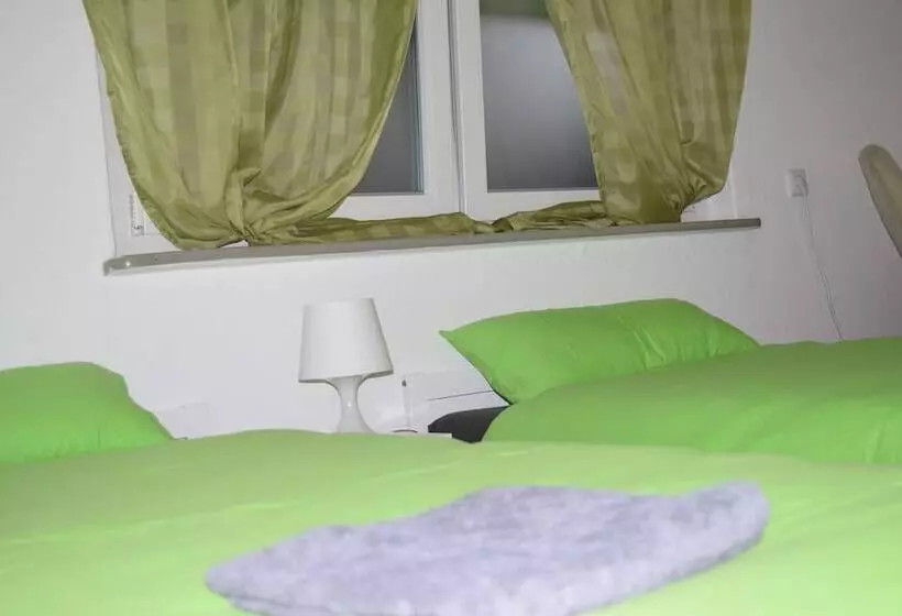 Majatalo Roomrental   Zimmervermietung