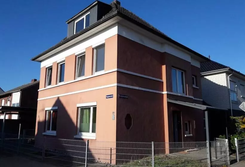 Majatalo Roomrental   Zimmervermietung