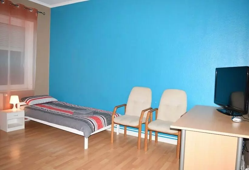 Majatalo Roomrental   Zimmervermietung