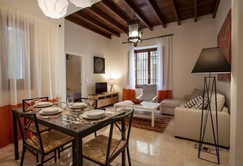 Apartamento De Lujo En Antiguo Convento