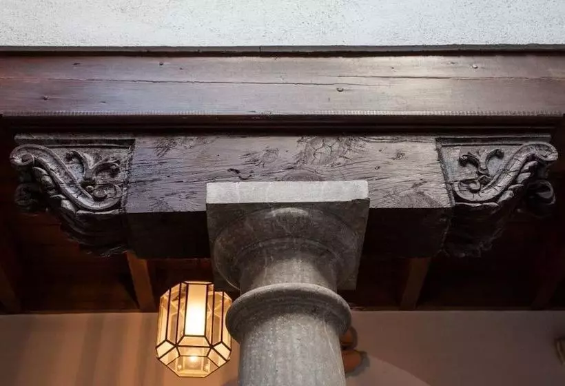 Apartamento De Lujo En Antiguo Convento