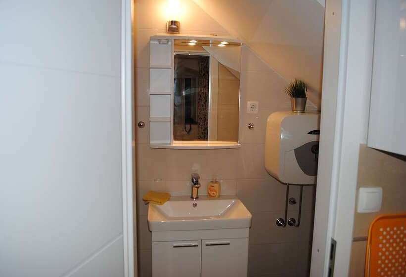 Apartments On The Square