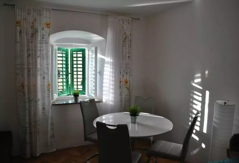 Apartments On The Square