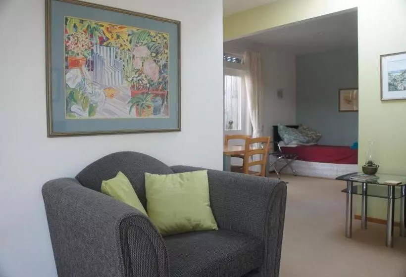 Aamiaismajoitus (B&B) Aquavilla Studio