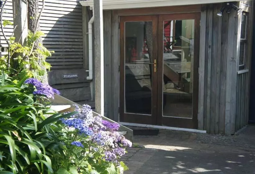 Aamiaismajoitus (B&B) Aquavilla Studio