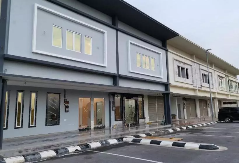 ホテル Ghazrins Pengerang