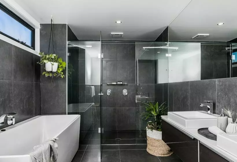 A Perfect Stay   Catalinas