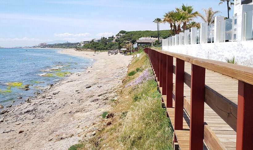 Exquisite Calahonda Beach Studio