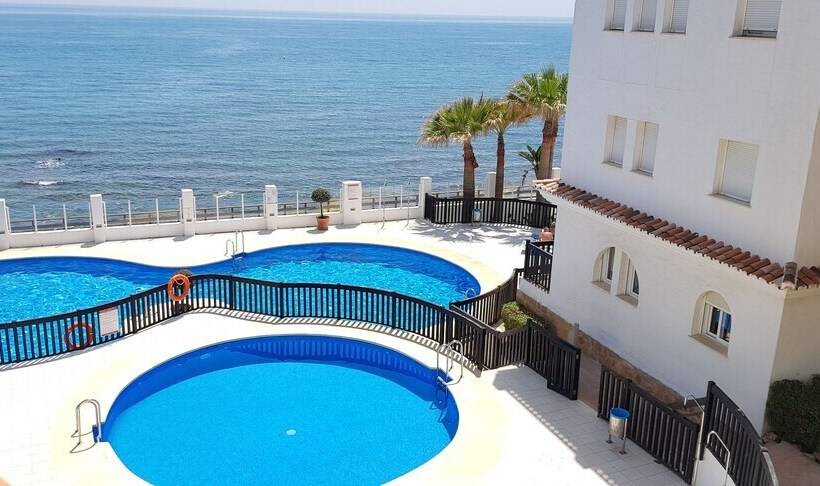 Exquisite Calahonda Beach Studio