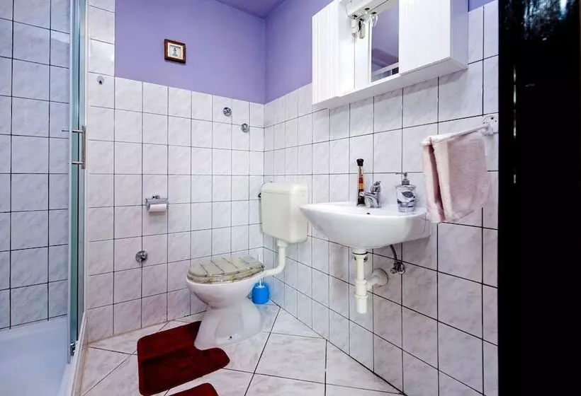 Holiday Home And Apartment Dubravka