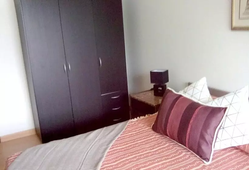 House With 2 Bedrooms In Charneca De Caparica, With Private Pool, Enclosed Garden And Wifi 4 Km Fro