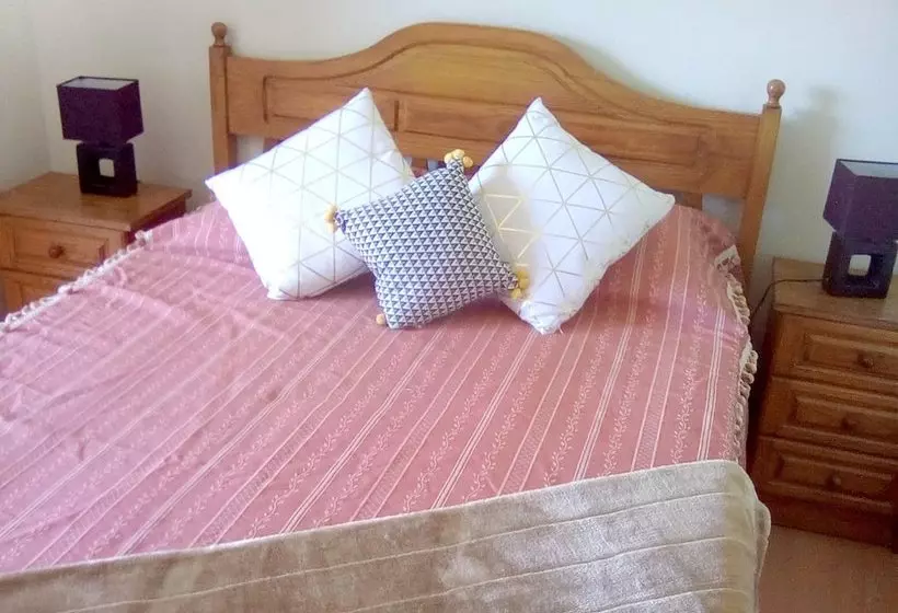 House With 2 Bedrooms In Charneca De Caparica, With Private Pool, Enclosed Garden And Wifi 4 Km Fro