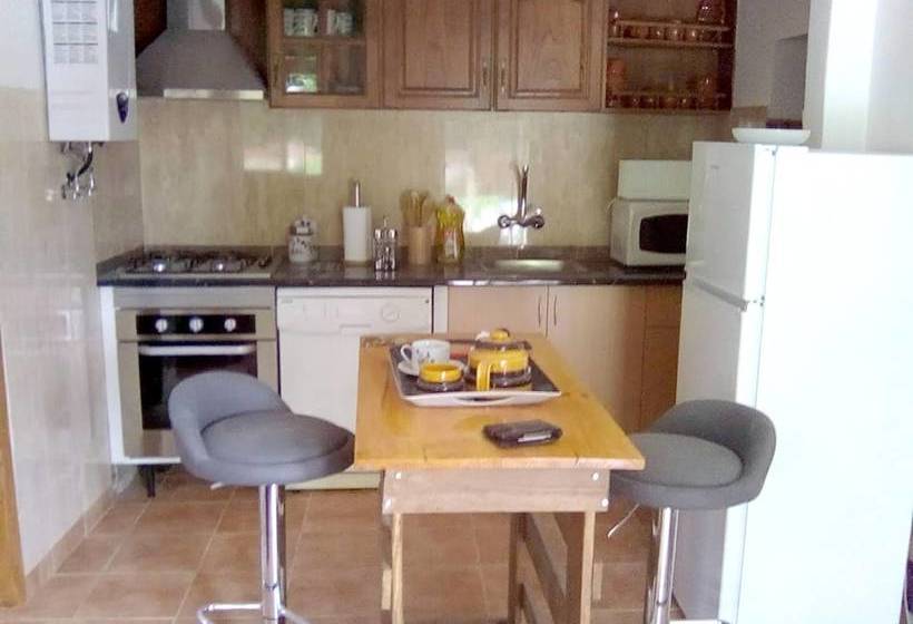 House With 2 Bedrooms In Charneca De Caparica, With Private Pool, Enclosed Garden And Wifi 4 Km Fro