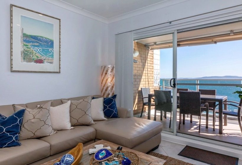 Kiah Unit 9  Nelson Bay